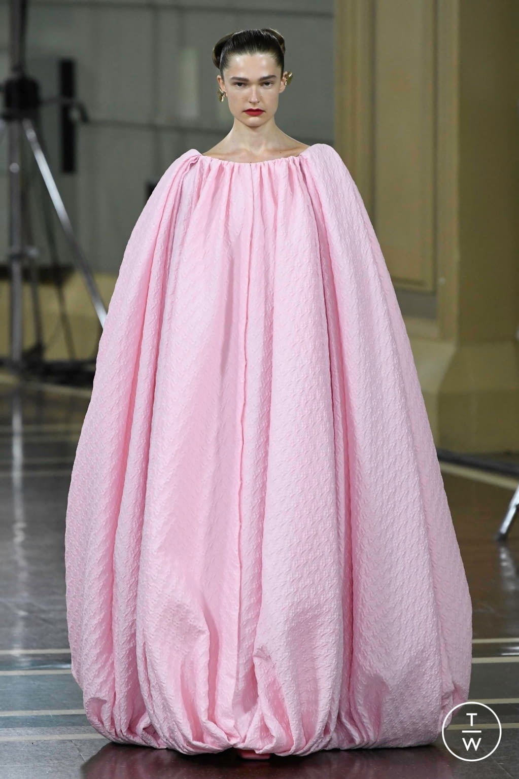 Fashion Week London Spring/Summer 2020 look 36 from the Emilia Wickstead collection womenswear