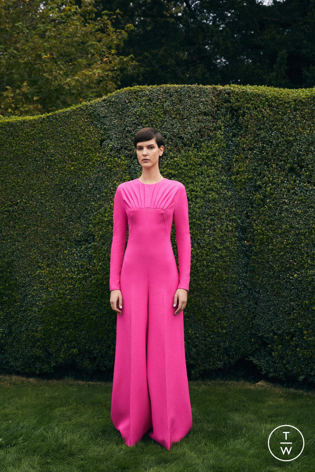 Fashion Week London Spring/Summer 2022 look 33 from the Emilia Wickstead collection womenswear