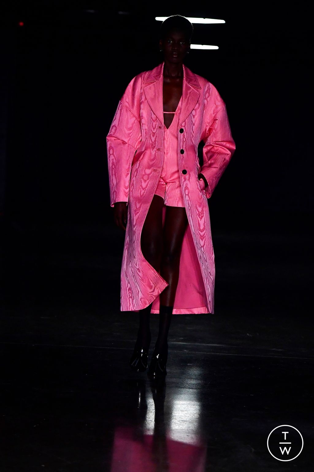 Fashion Week London Fall/Winter 2024 look 21 de la collection Emilia Wickstead womenswear