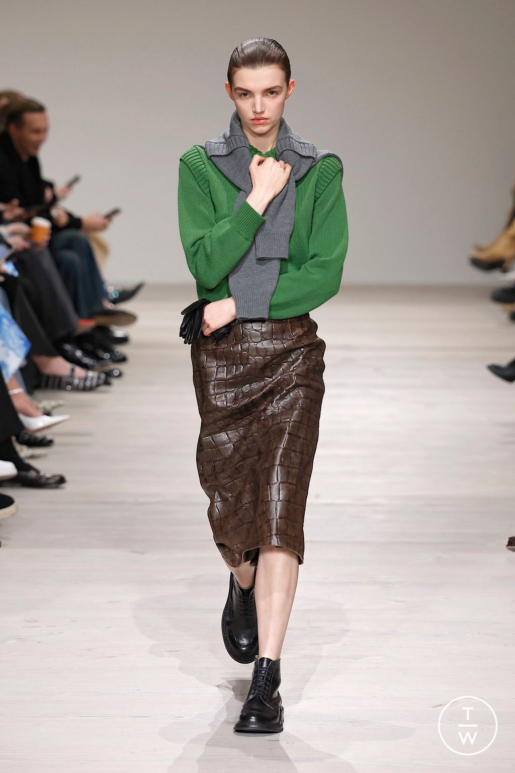 Fashion Week London Fall/Winter 2025 look 13 from the Emilia Wickstead collection womenswear