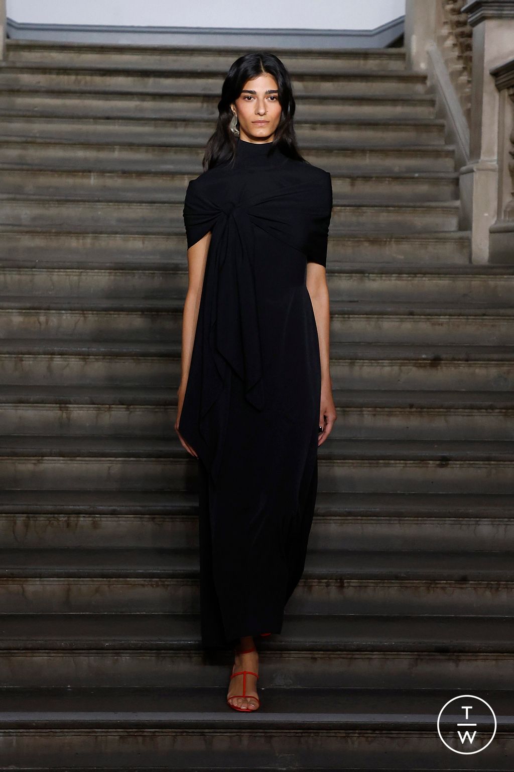 Fashion Week London Spring/Summer 2024 look 18 from the Emilia Wickstead collection womenswear