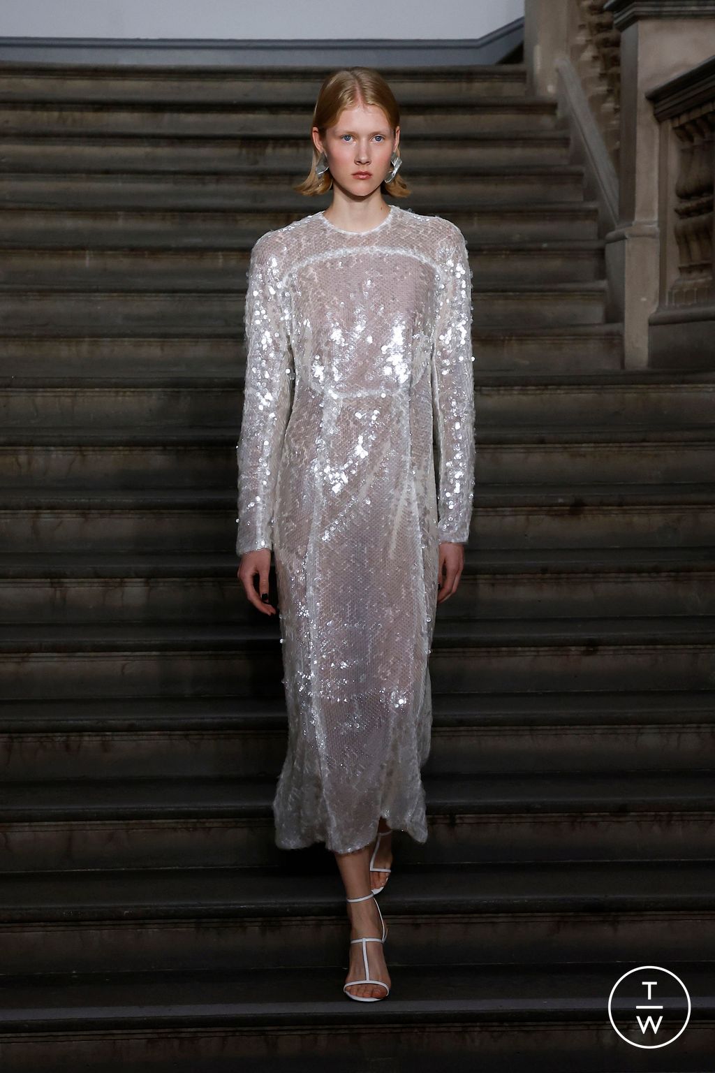 Fashion Week London Spring/Summer 2024 look 39 from the Emilia Wickstead collection womenswear