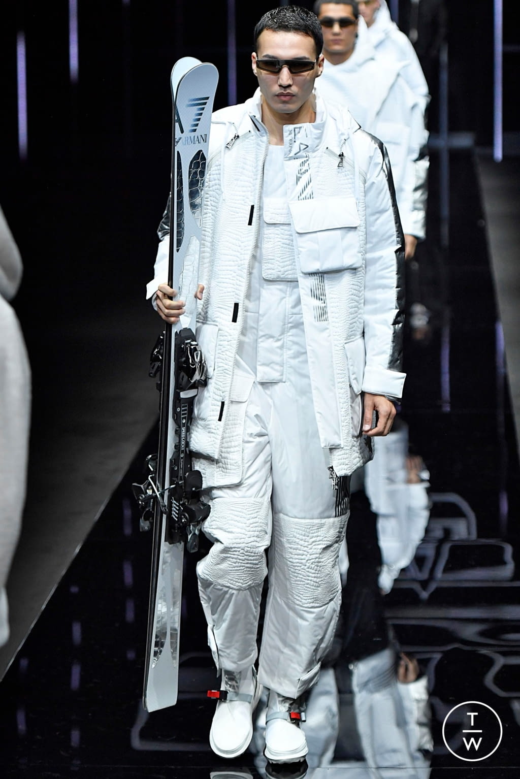 Fashion Week Milan Fall/Winter 2019 look 123 from the Emporio Armani collection menswear