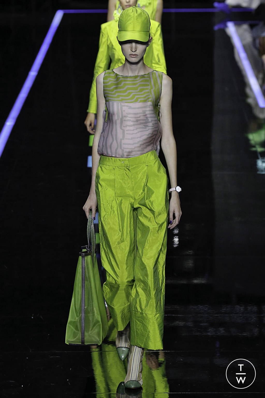 Fashion Week Milan Spring/Summer 2019 look 130 from the Emporio Armani collection womenswear
