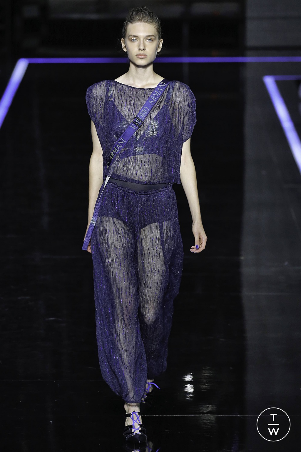 Fashion Week Milan Spring/Summer 2019 look 152 from the Emporio Armani collection 女装