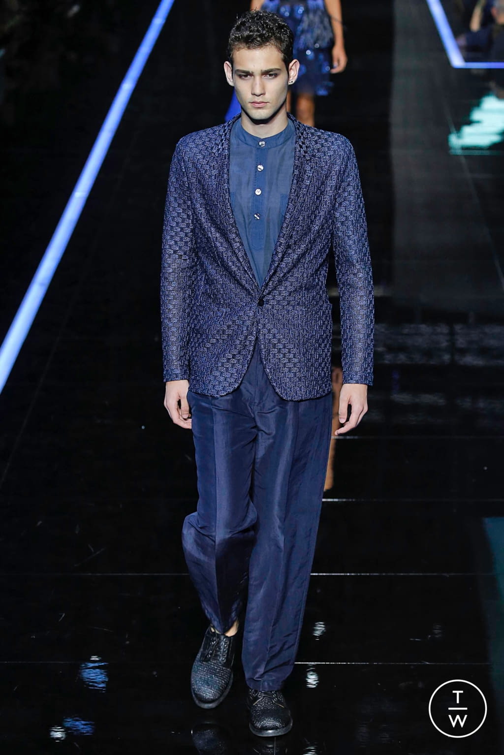 Fashion Week Milan Spring/Summer 2019 look 155 from the Emporio Armani collection womenswear