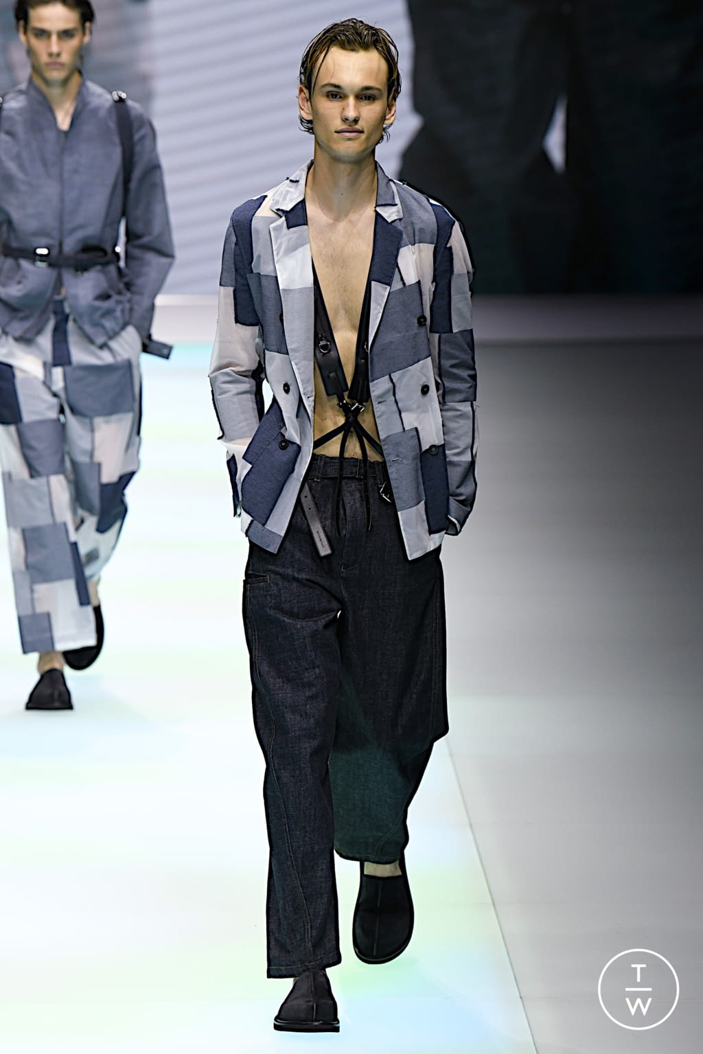 Fashion Week Milan Spring/Summer 2022 look 3 from the Emporio Armani collection womenswear