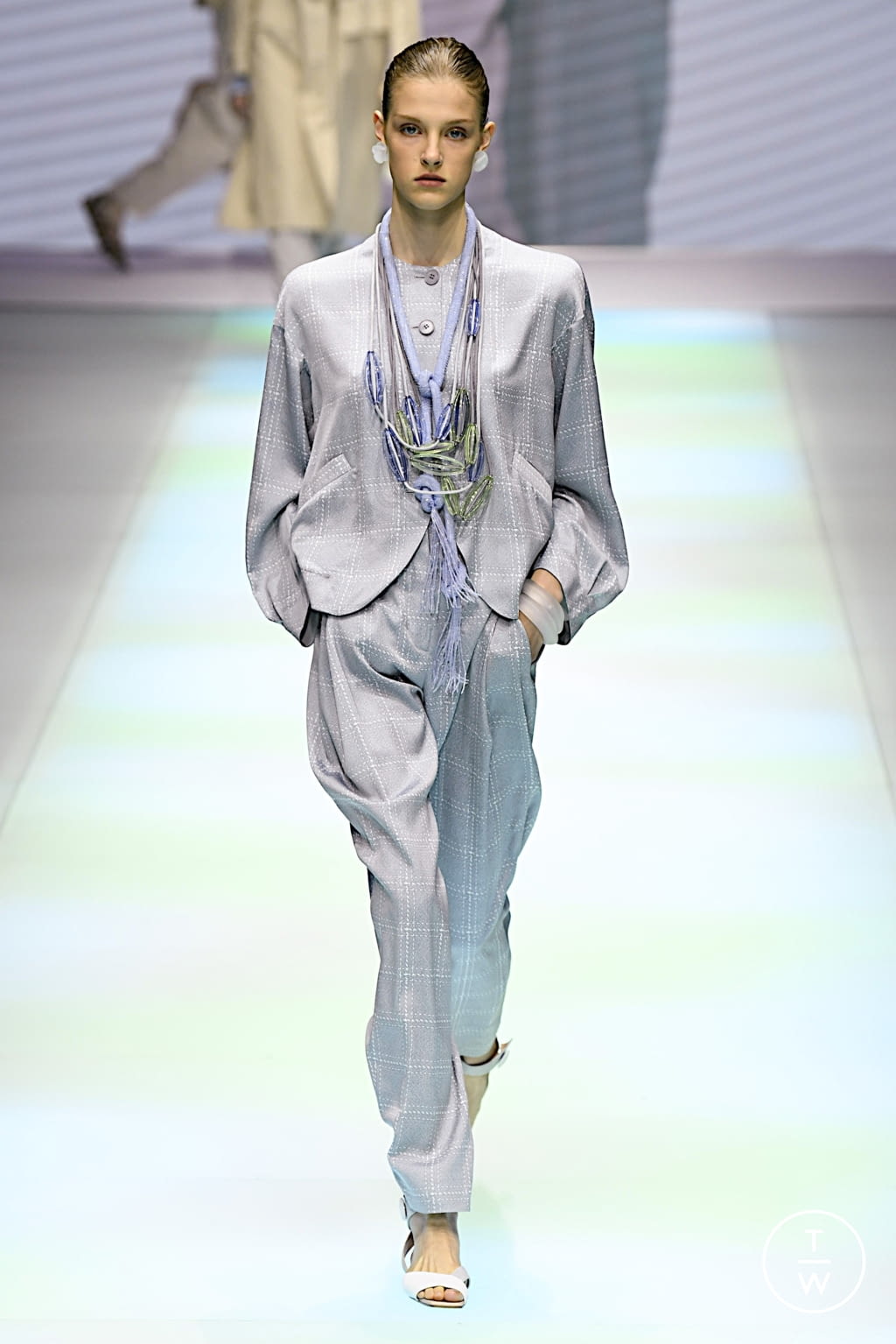 Fashion Week Milan Spring/Summer 2022 look 16 from the Emporio Armani collection womenswear