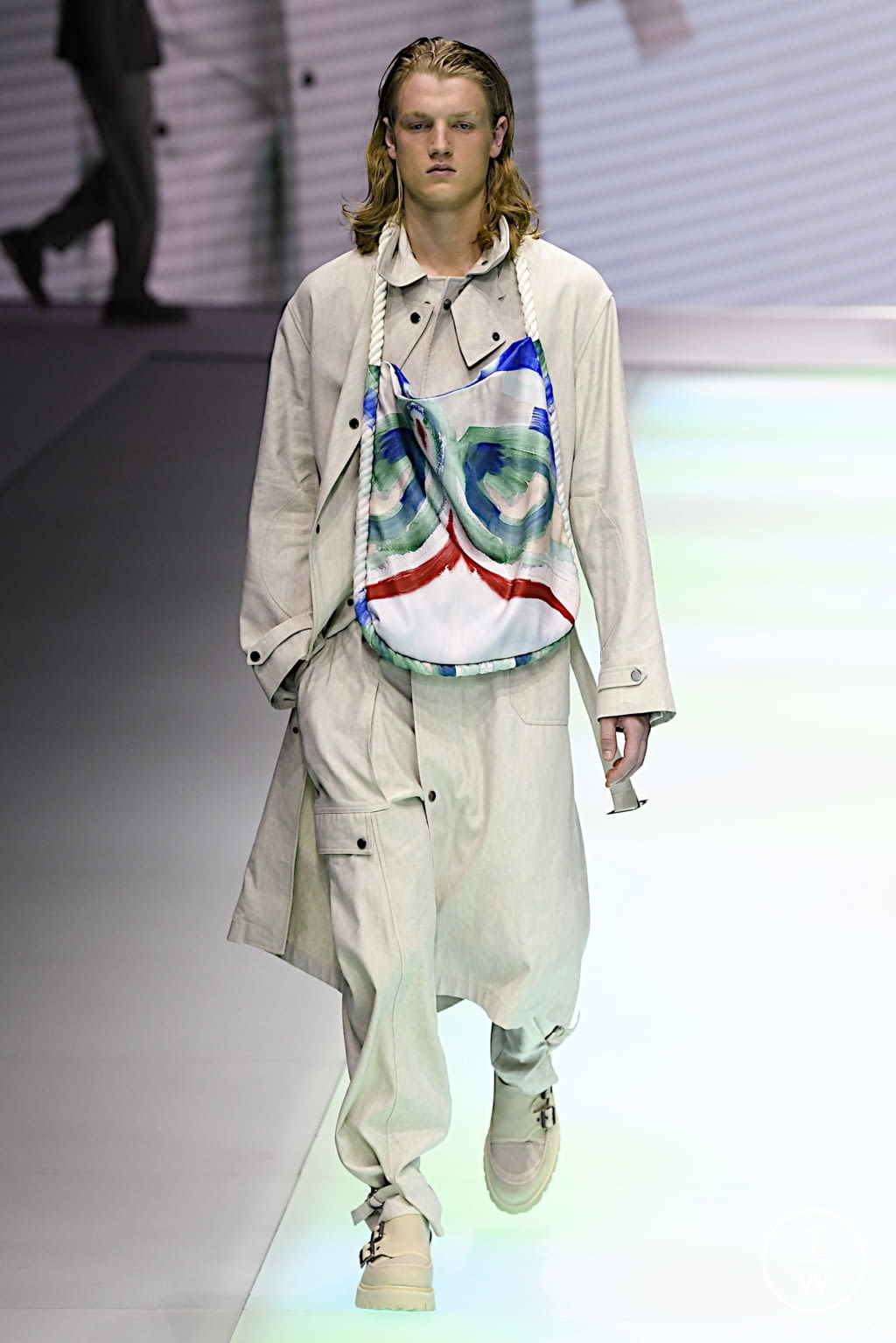 Fashion Week Milan Spring/Summer 2022 look 20 from the Emporio Armani collection womenswear
