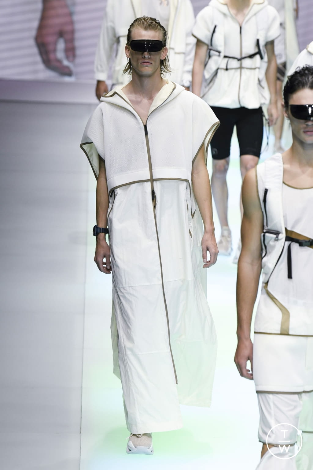 Fashion Week Milan Spring/Summer 2022 look 30 de la collection Emporio Armani womenswear