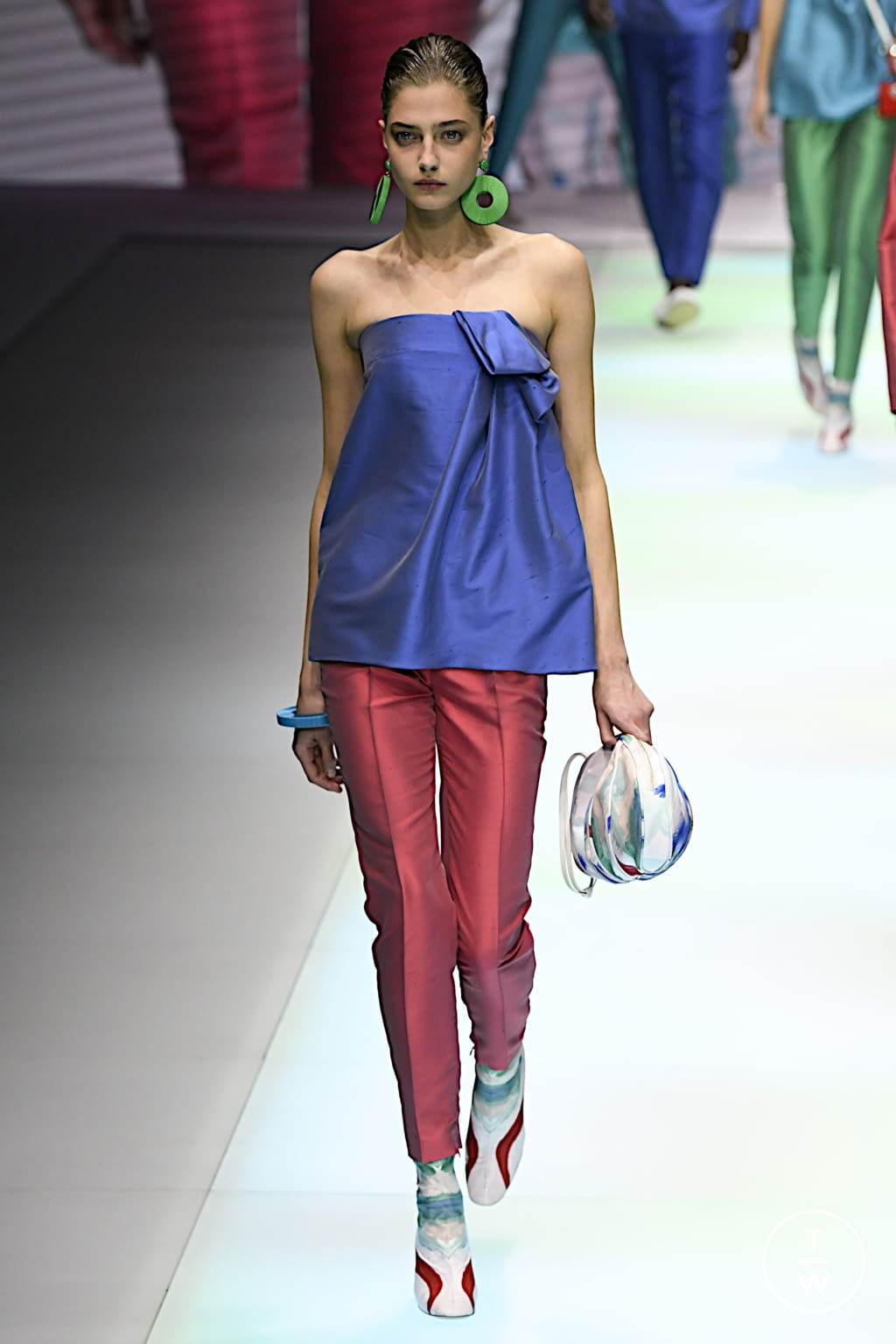 Fashion Week Milan Spring/Summer 2022 look 112 from the Emporio Armani collection 女装