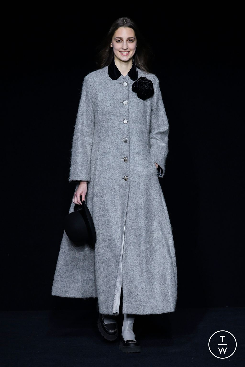 Fashion Week Milan Fall/Winter 2023 look 3 from the Emporio Armani collection 女装