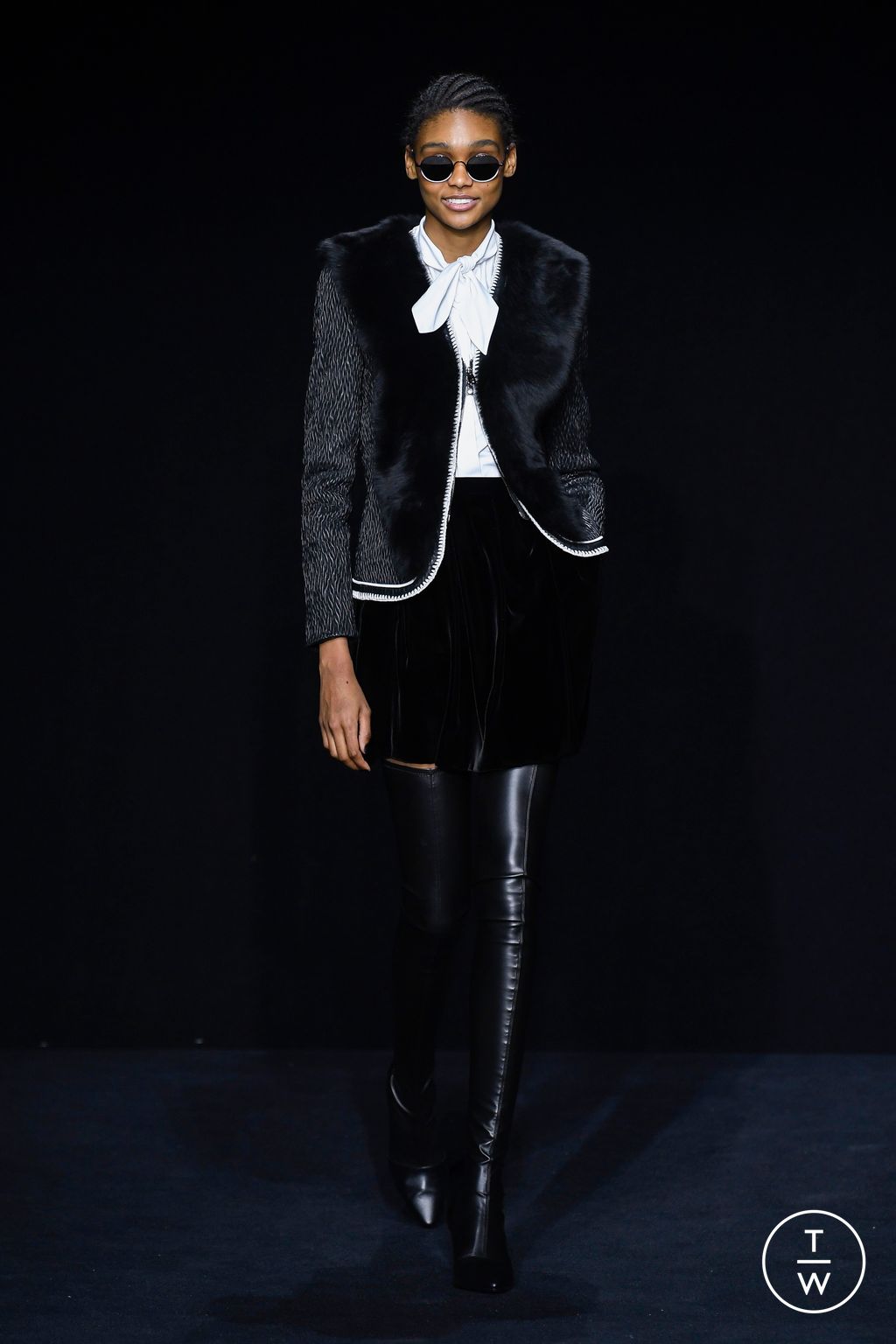 Fashion Week Milan Fall/Winter 2023 look 23 from the Emporio Armani collection womenswear