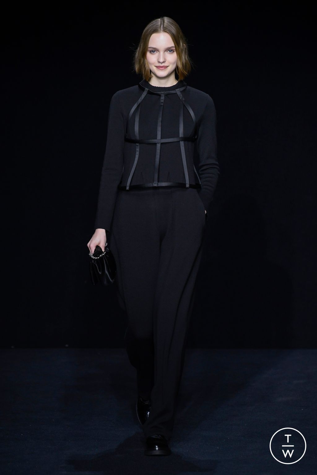 Fashion Week Milan Fall/Winter 2023 look 36 from the Emporio Armani collection womenswear