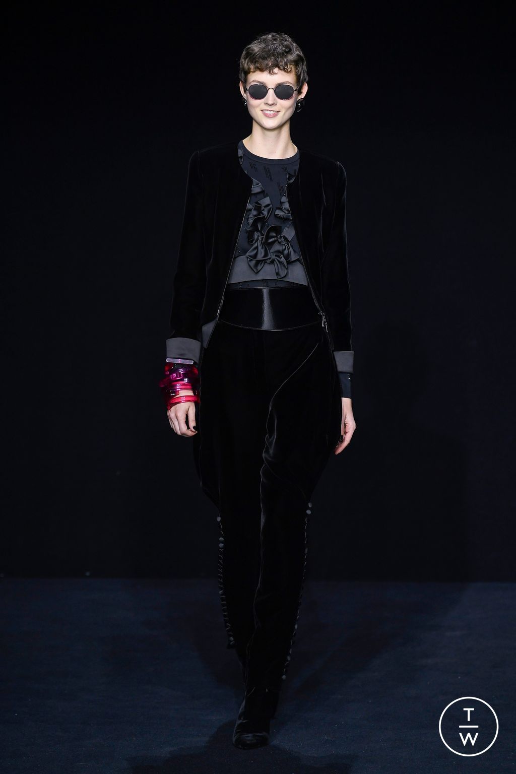 Fashion Week Milan Fall/Winter 2023 look 47 from the Emporio Armani collection womenswear
