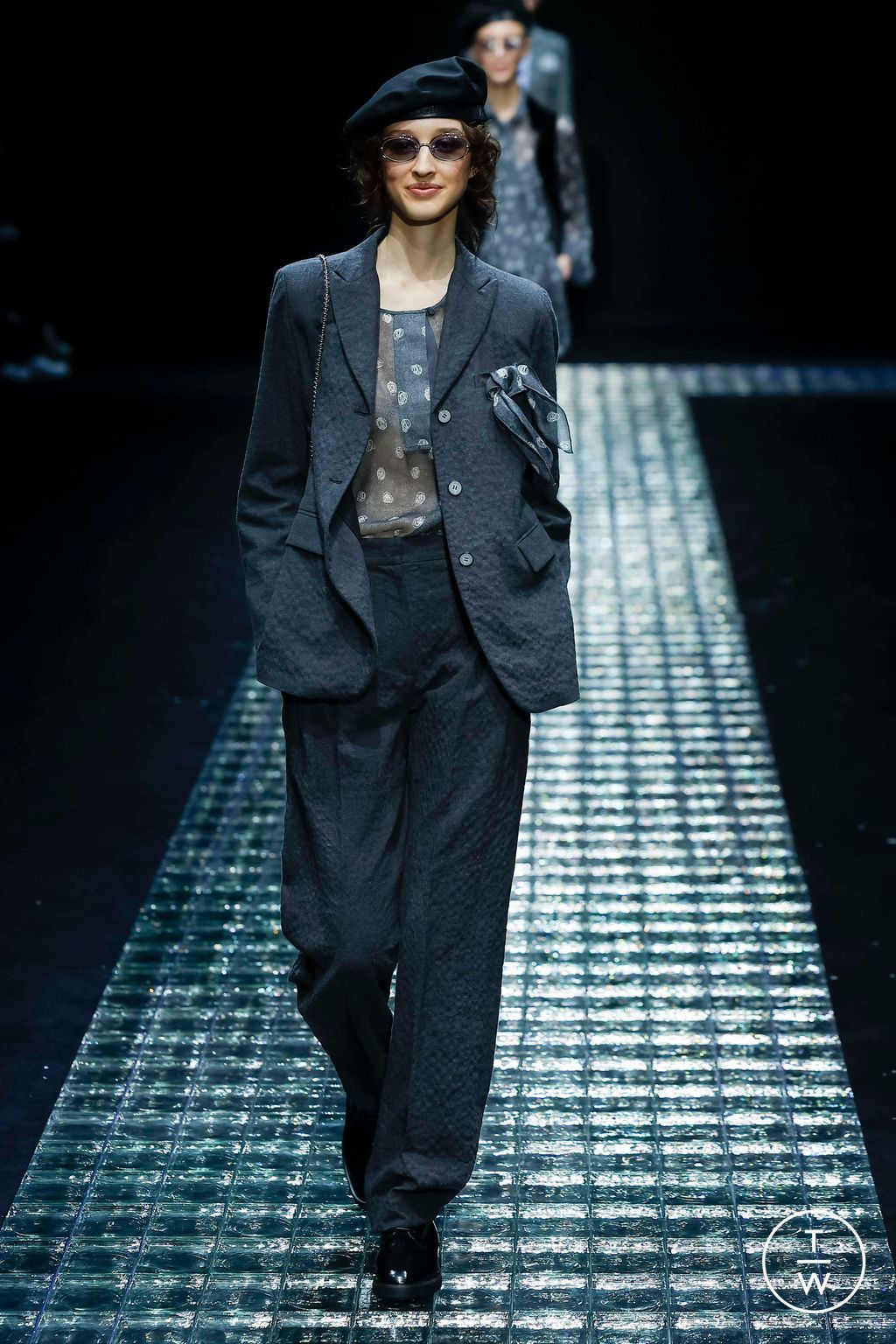 Fashion Week Milan Fall/Winter 2024 look 6 from the Emporio Armani collection 女装