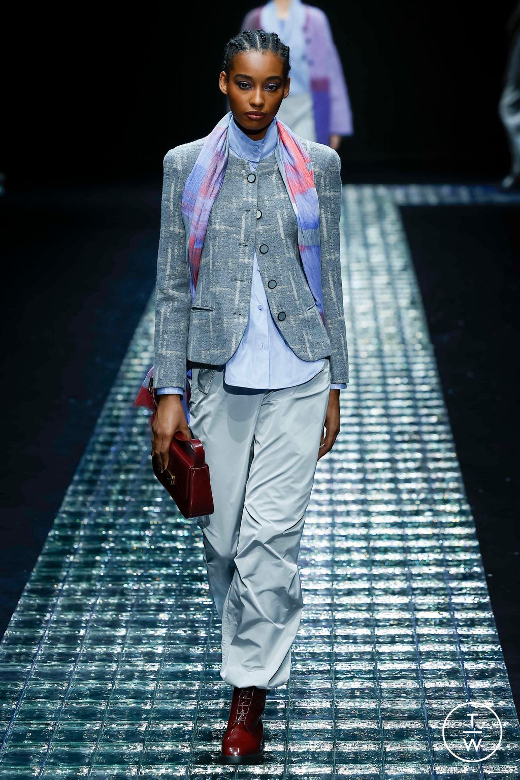 Fashion Week Milan Fall/Winter 2024 look 12 from the Emporio Armani collection 女装