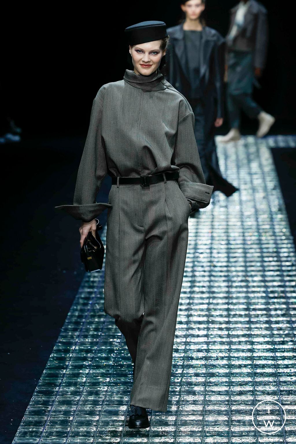 Fashion Week Milan Fall/Winter 2024 look 15 de la collection Emporio Armani womenswear
