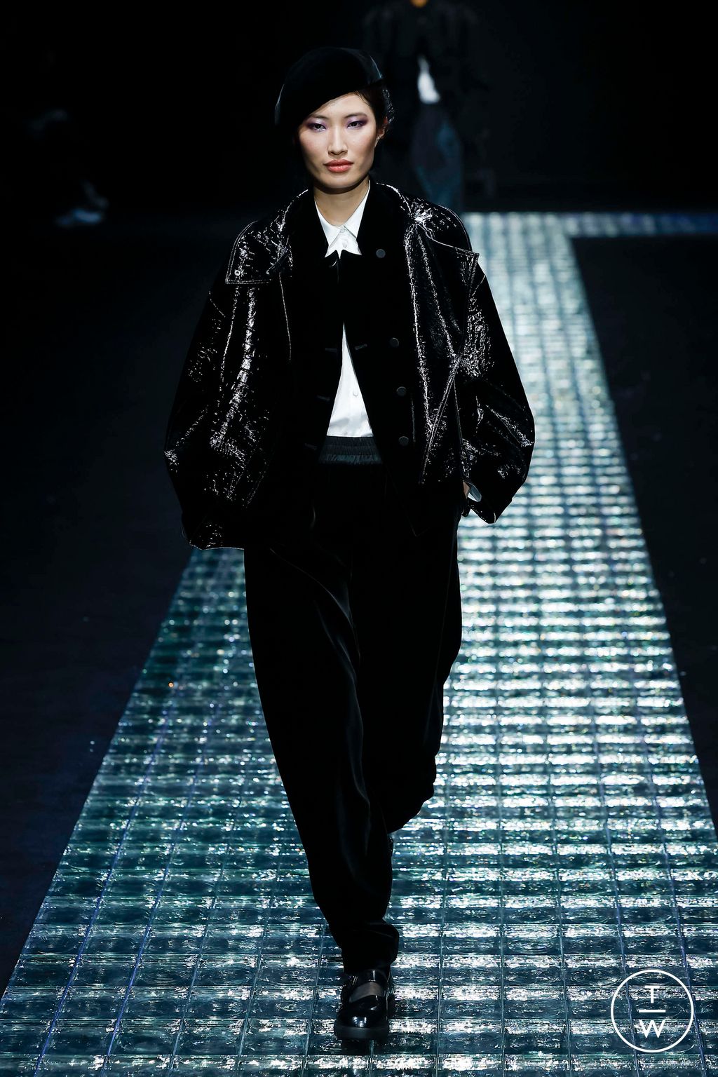Fashion Week Milan Fall/Winter 2024 look 20 from the Emporio Armani collection womenswear