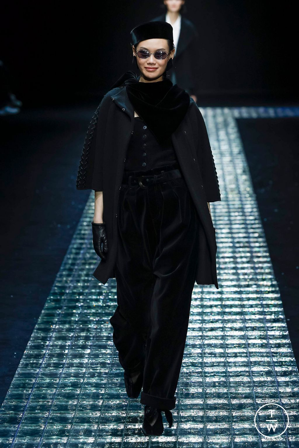 Fashion Week Milan Fall/Winter 2024 look 28 from the Emporio Armani collection womenswear