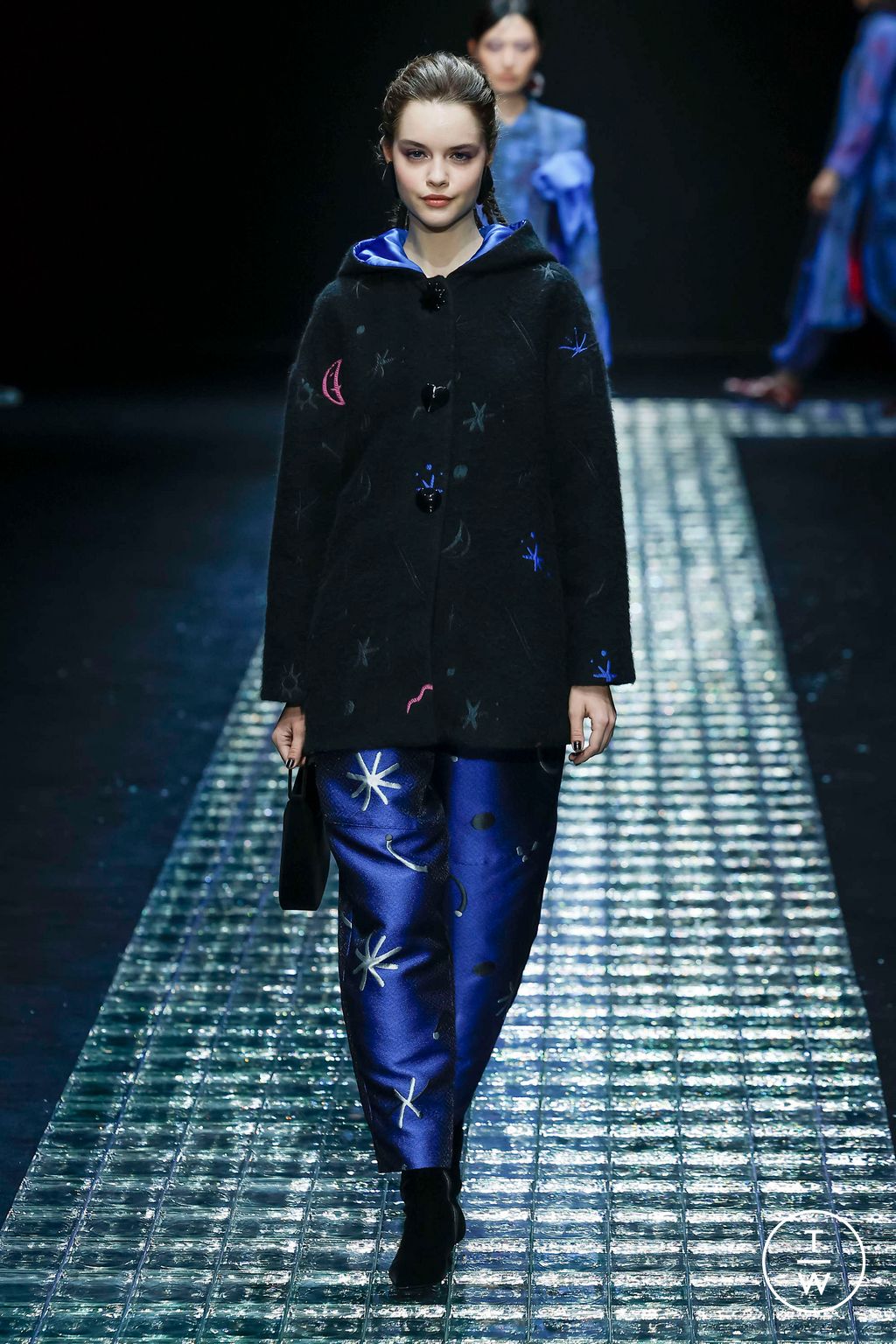 Fashion Week Milan Fall/Winter 2024 look 45 from the Emporio Armani collection 女装