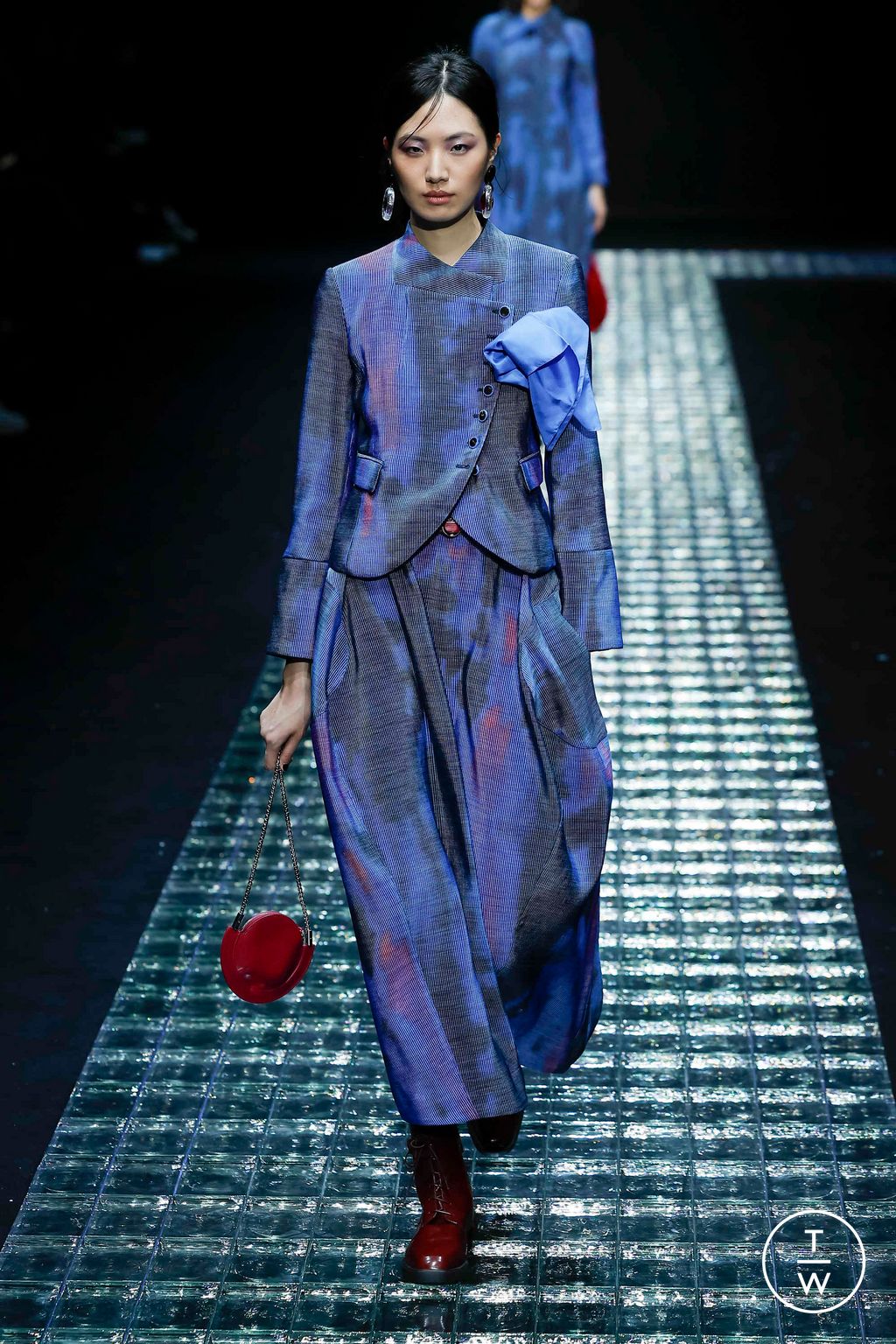 Fashion Week Milan Fall/Winter 2024 look 46 from the Emporio Armani collection womenswear