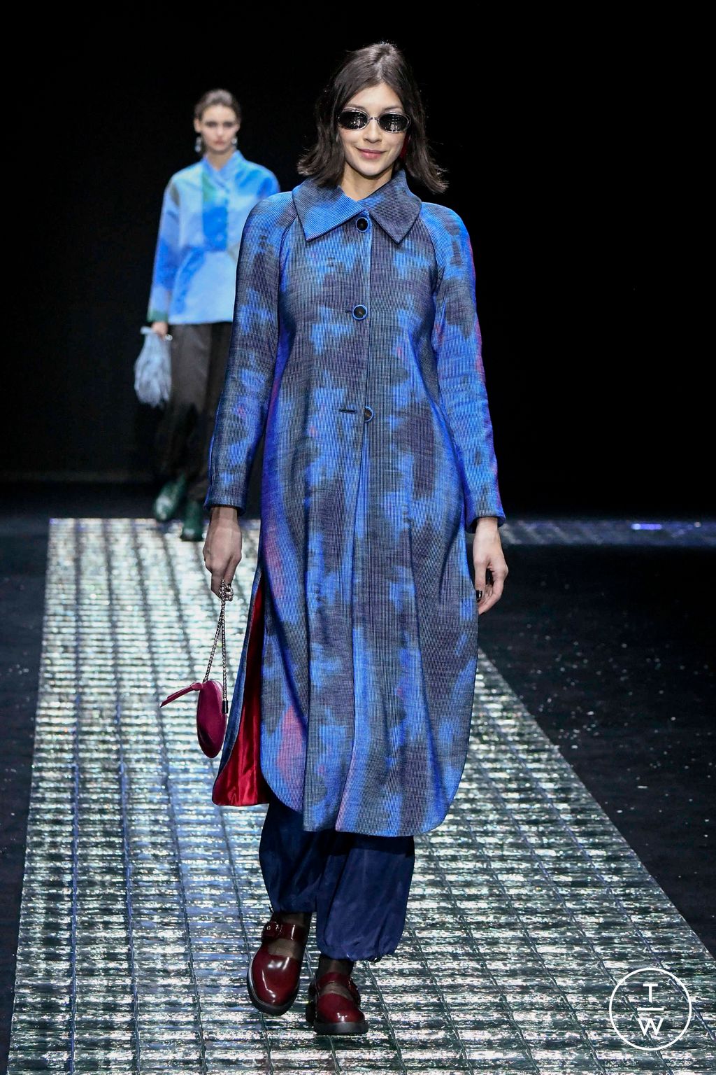 Fashion Week Milan Fall/Winter 2024 look 47 from the Emporio Armani collection 女装