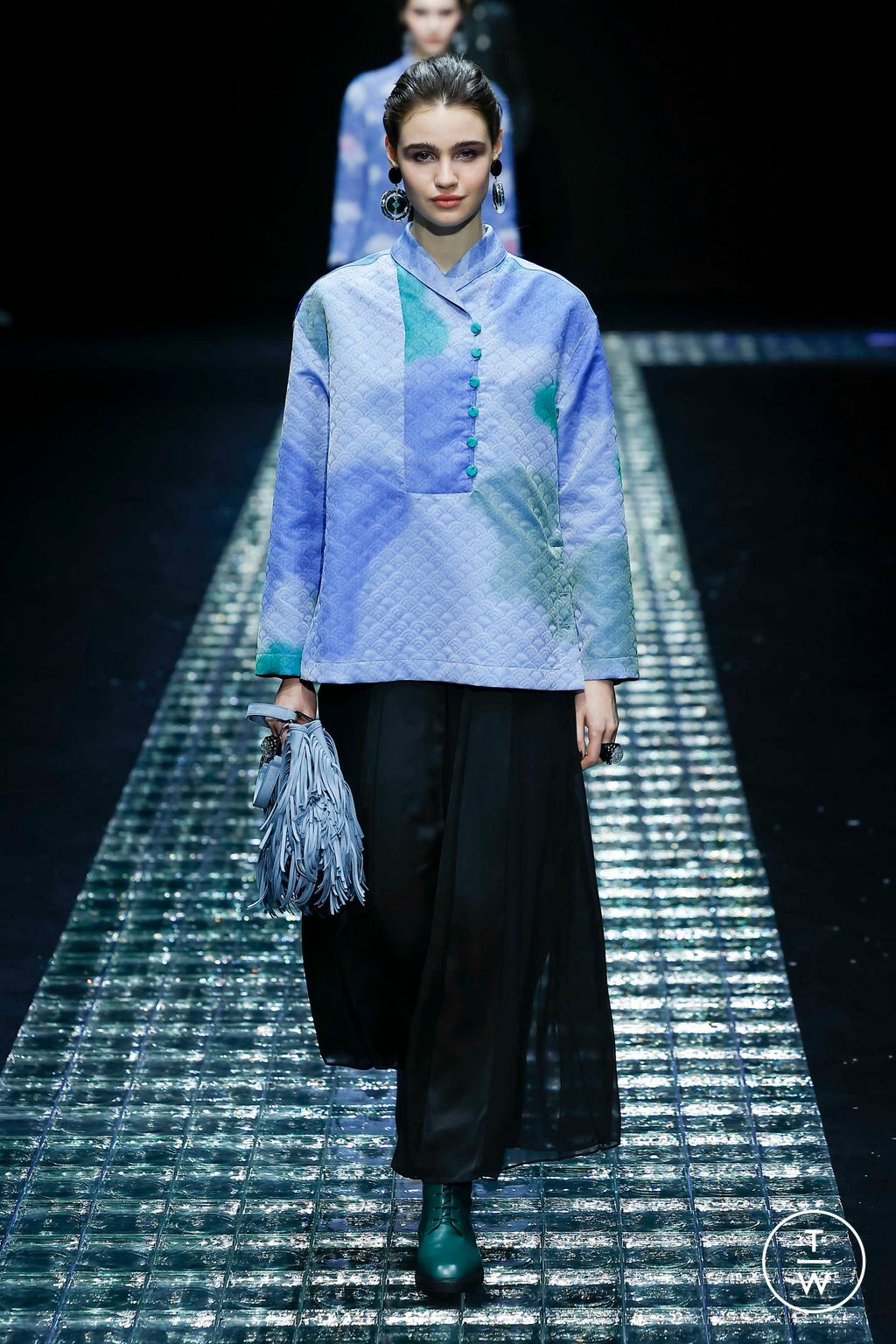 Fashion Week Milan Fall/Winter 2024 look 48 from the Emporio Armani collection 女装
