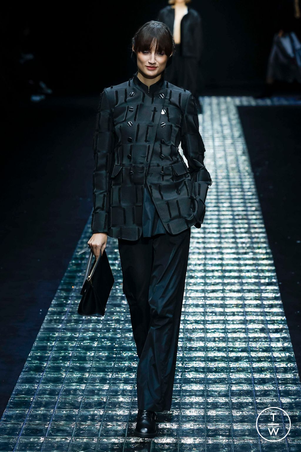 Fashion Week Milan Fall/Winter 2024 look 50 from the Emporio Armani collection 女装