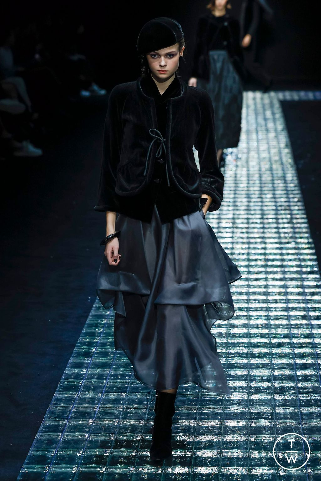 Fashion Week Milan Fall/Winter 2024 look 52 from the Emporio Armani collection womenswear