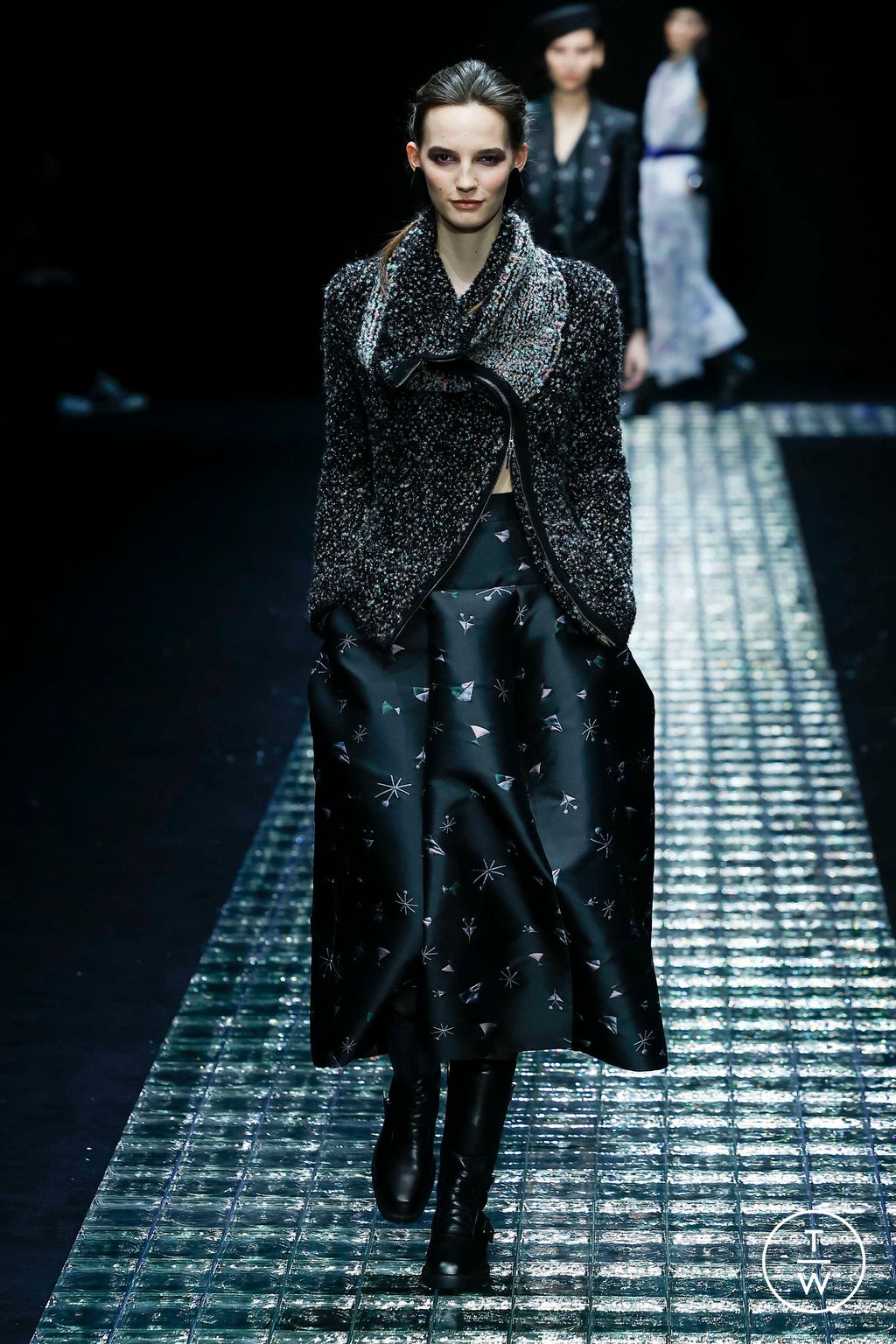 Fashion Week Milan Fall/Winter 2024 look 57 from the Emporio Armani collection womenswear