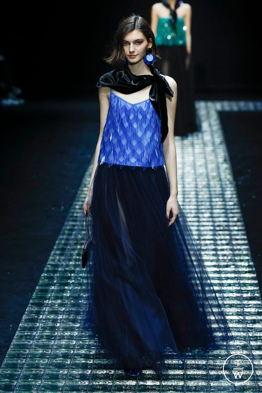 Fashion Week Milan Fall/Winter 2024 look 64 from the Emporio Armani collection 女装