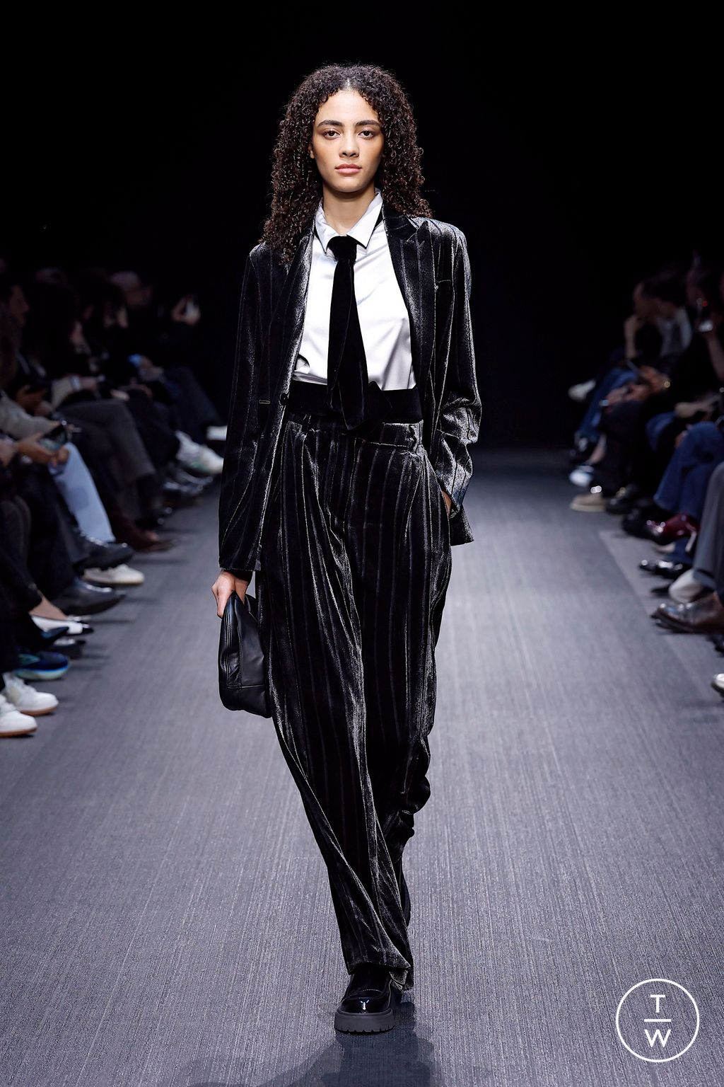 Fashion Week Milan Fall/Winter 2025 look 3 from the Emporio Armani collection womenswear
