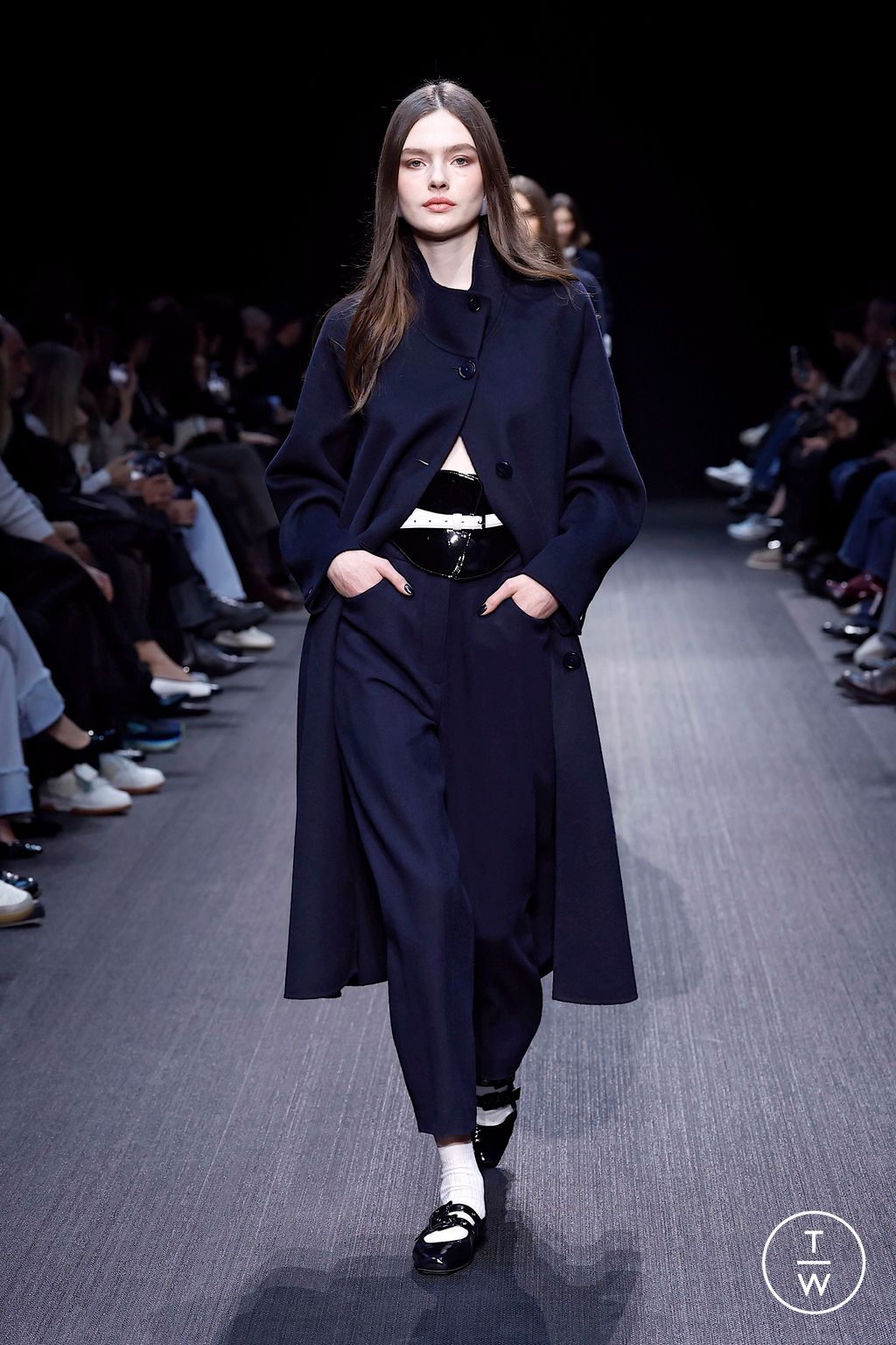 Fashion Week Milan Fall/Winter 2025 look 17 from the Emporio Armani collection womenswear