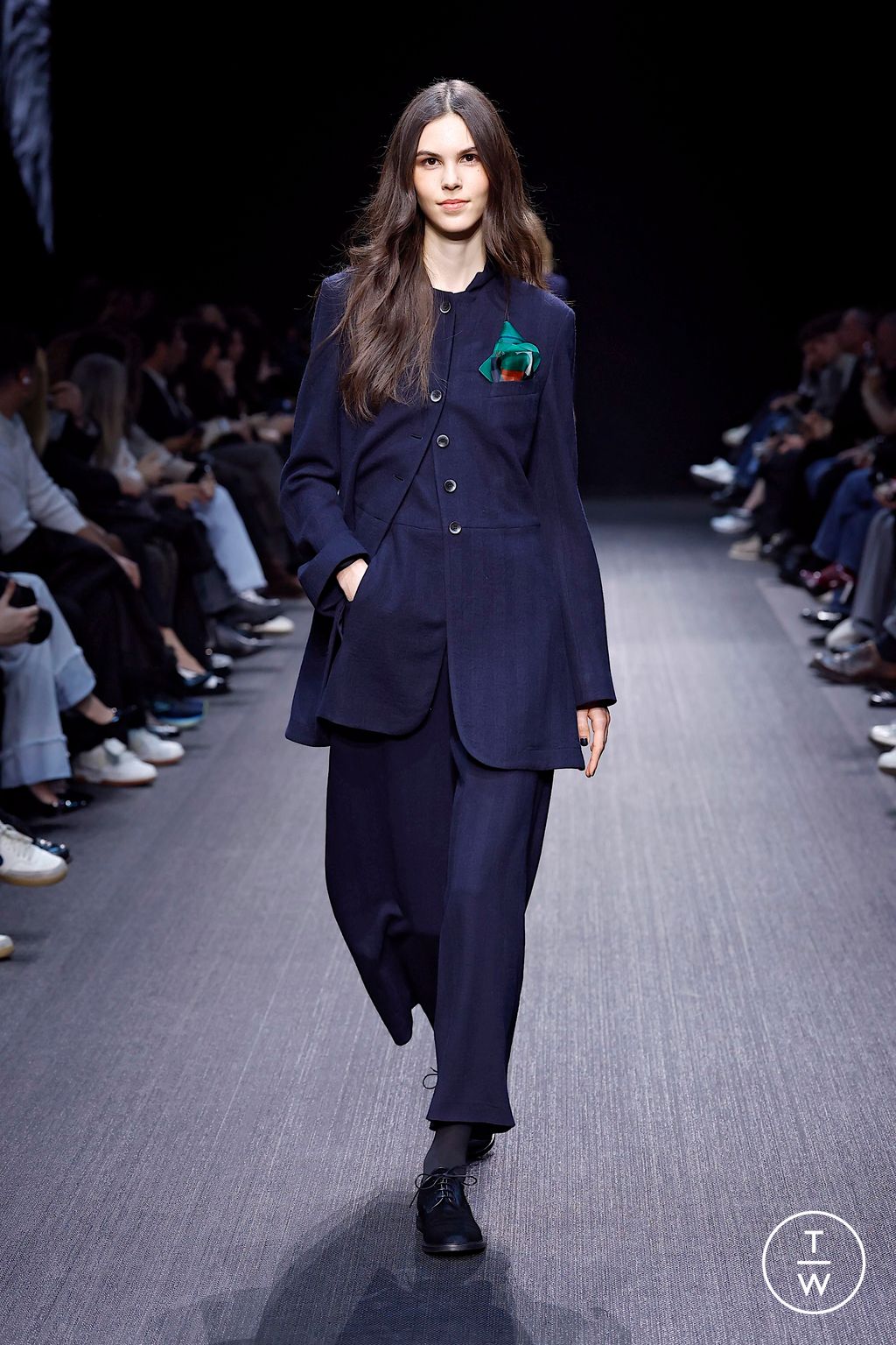 Fashion Week Milan Fall/Winter 2025 look 25 from the Emporio Armani collection womenswear