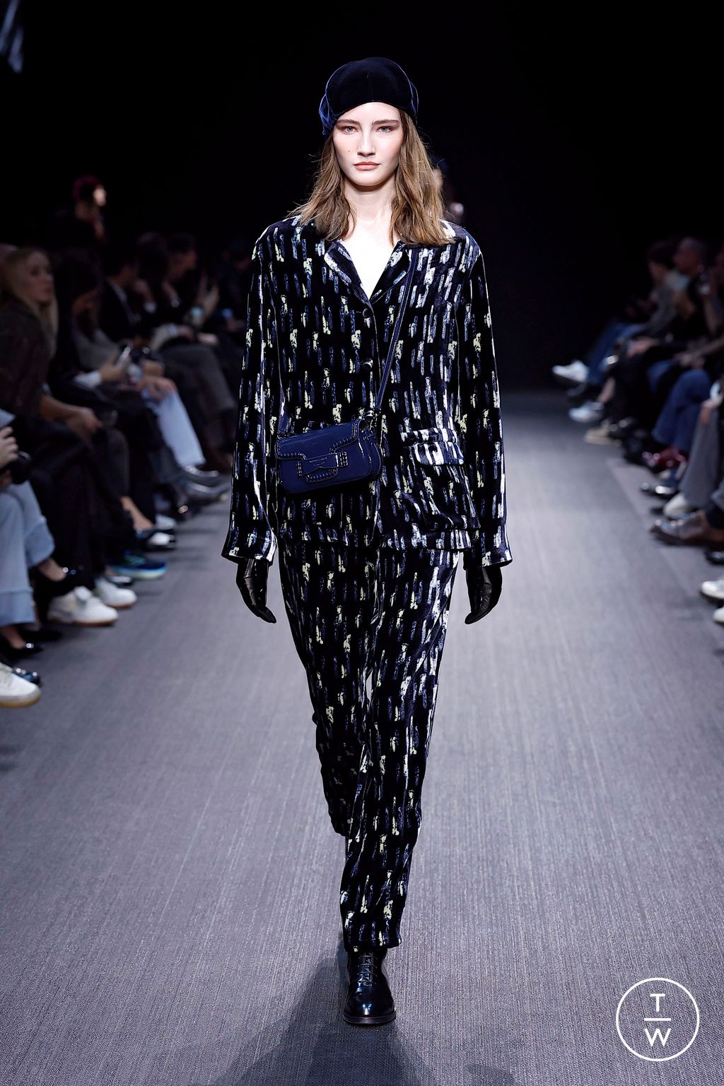 Fashion Week Milan Fall/Winter 2025 look 33 from the Emporio Armani collection womenswear