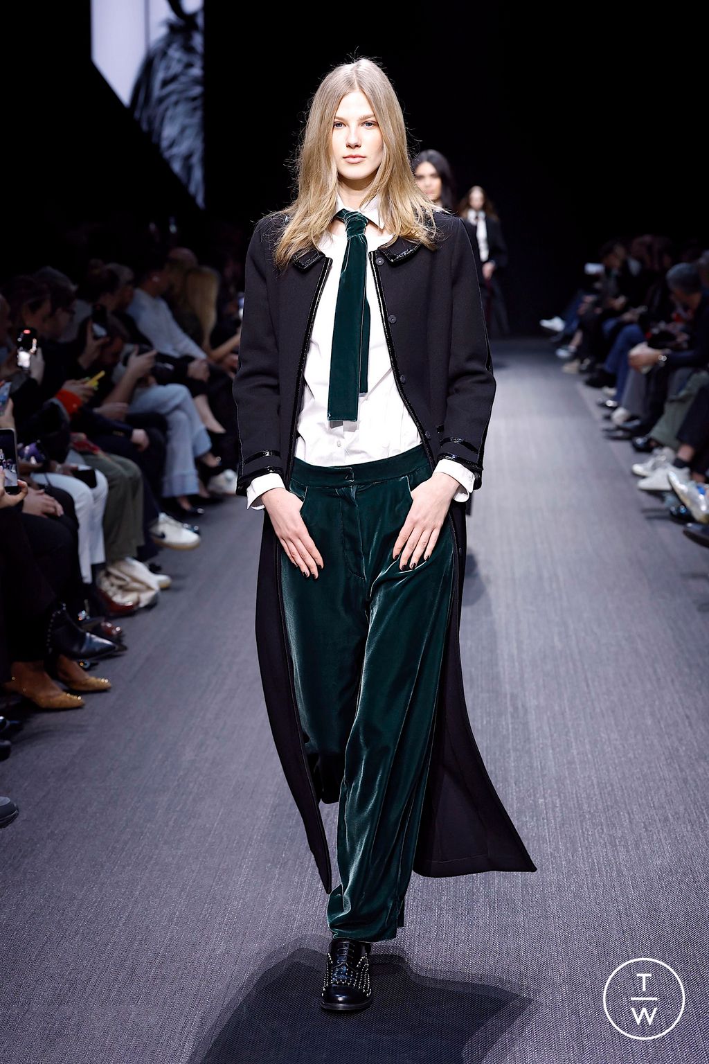 Fashion Week Milan Fall/Winter 2025 look 54 from the Emporio Armani collection womenswear