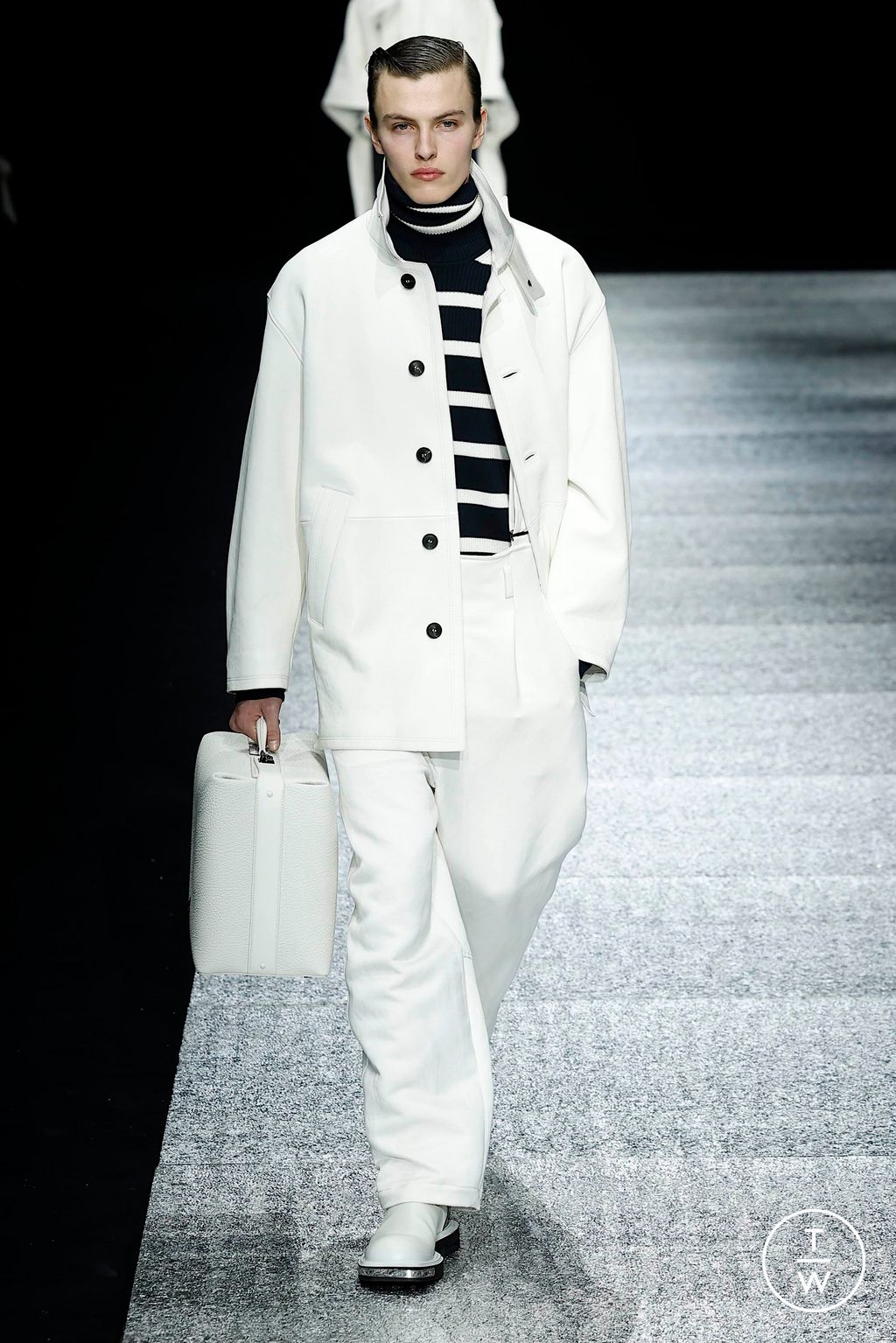 Fashion Week Milan Fall/Winter 2024 look 7 from the Emporio Armani collection 男装