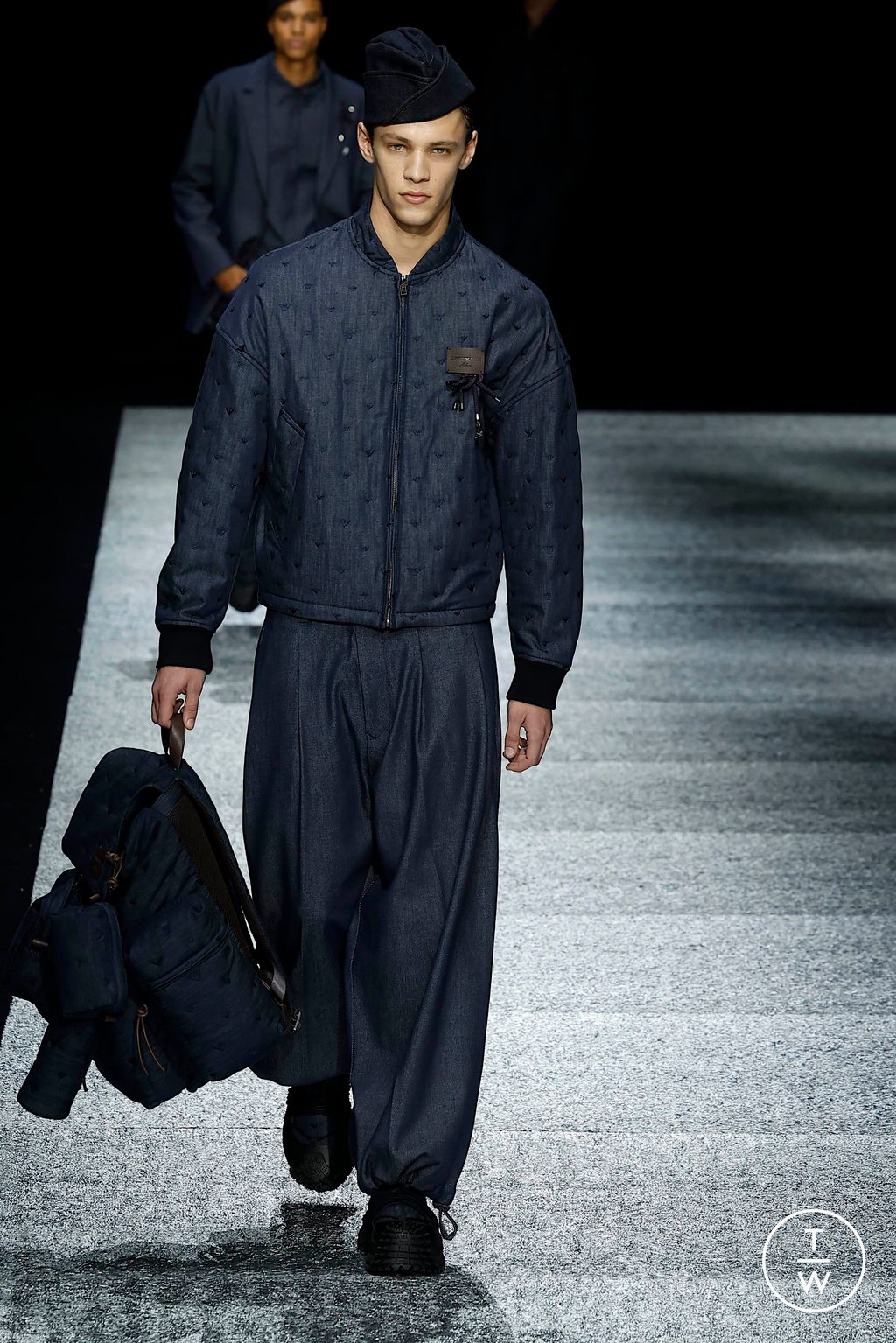 Fashion Week Milan Fall/Winter 2024 look 14 from the Emporio Armani collection menswear