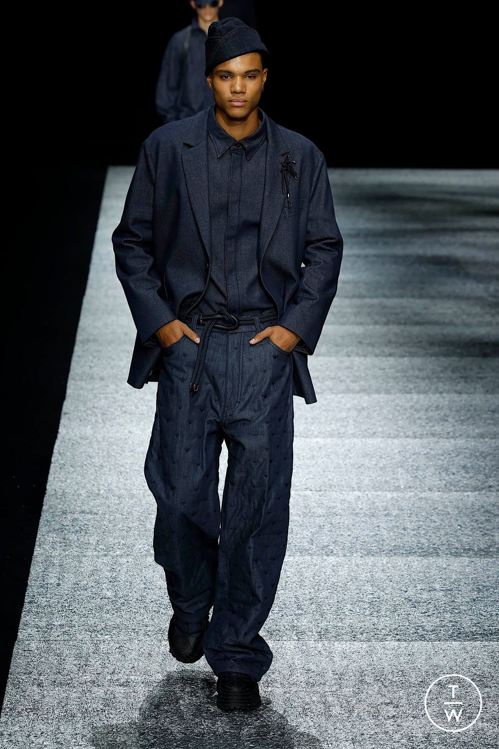 Fashion Week Milan Fall/Winter 2024 look 15 from the Emporio Armani collection 男装