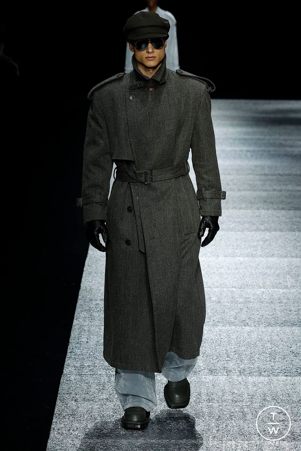 Fashion Week Milan Fall/Winter 2024 look 21 de la collection Emporio Armani menswear