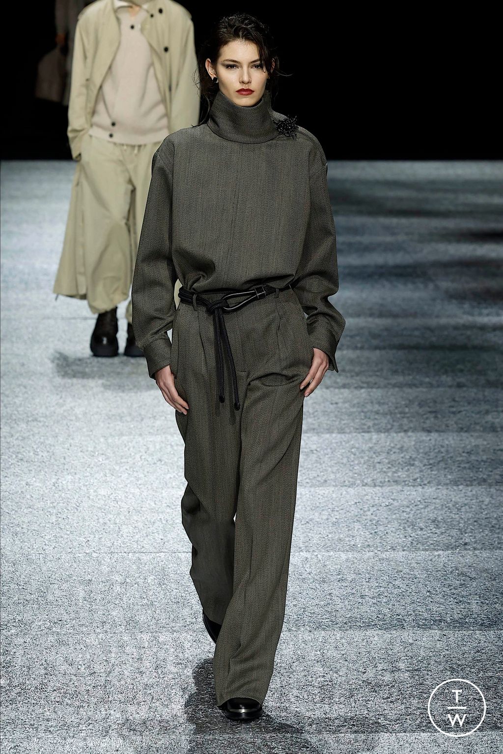 Fashion Week Milan Fall/Winter 2024 look 28 from the Emporio Armani collection 男装