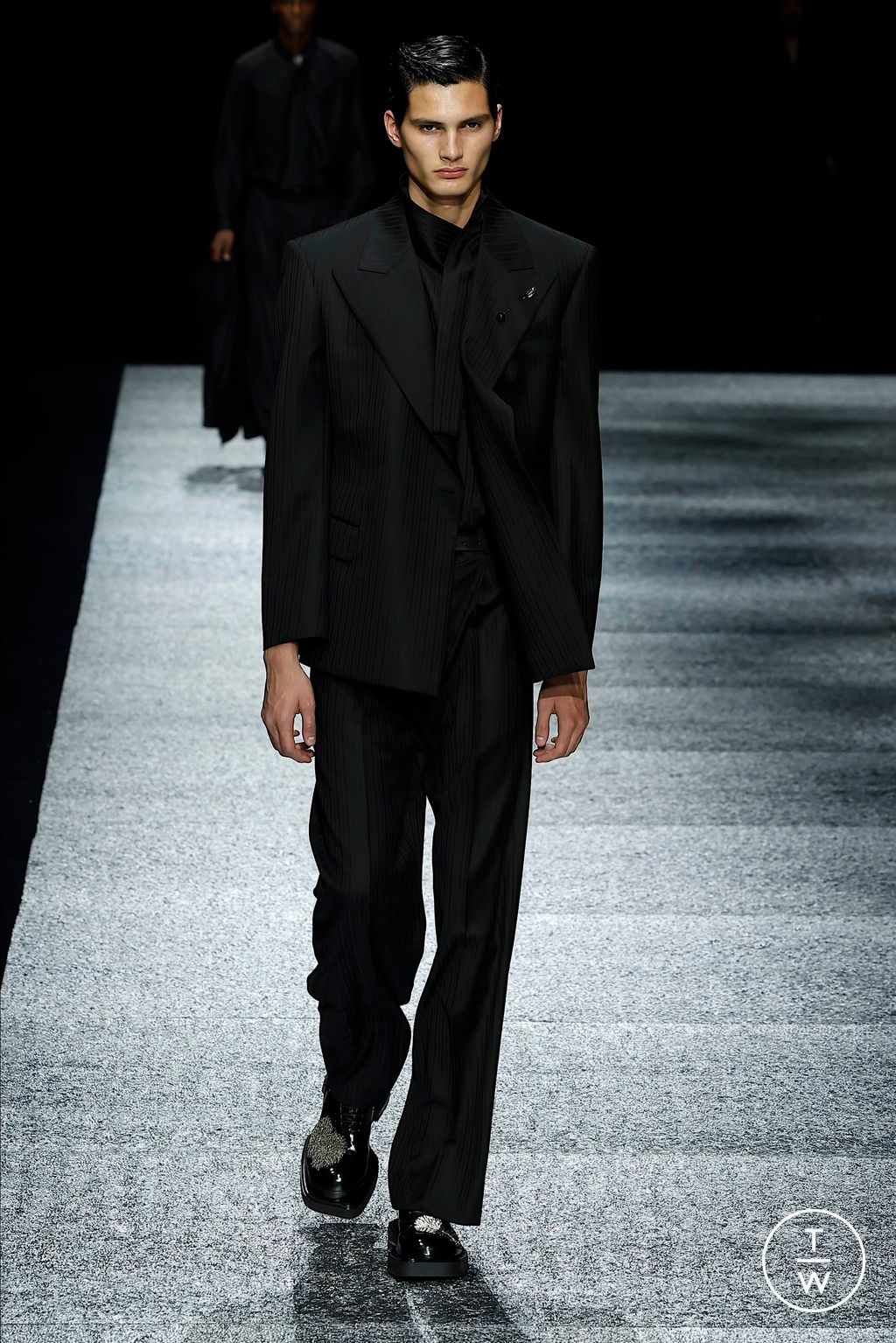 Fashion Week Milan Fall/Winter 2024 look 48 from the Emporio Armani collection 男装