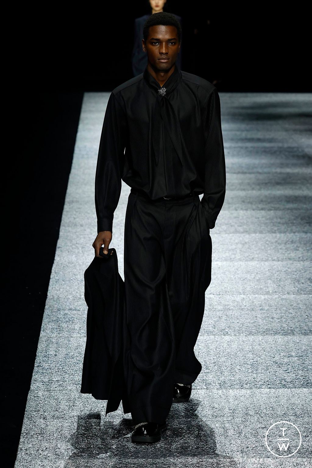 Fashion Week Milan Fall/Winter 2024 look 49 from the Emporio Armani collection menswear