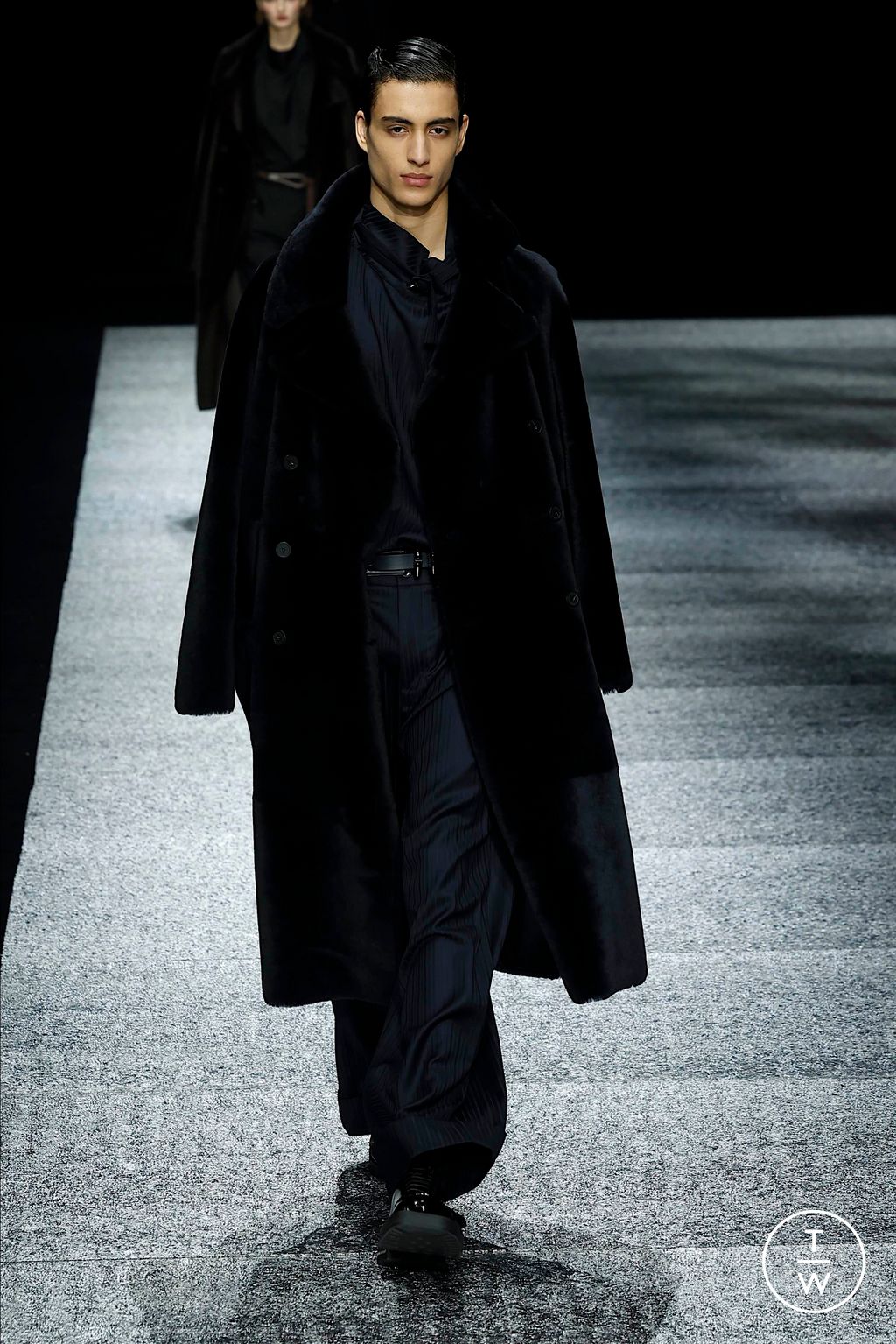 Fashion Week Milan Fall/Winter 2024 look 53 from the Emporio Armani collection 男装