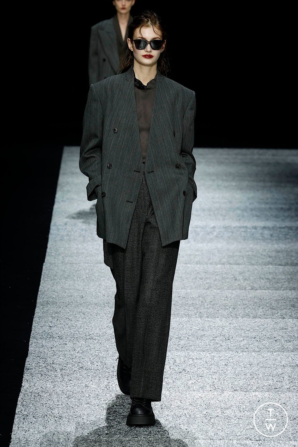 Fashion Week Milan Fall/Winter 2024 look 81 from the Emporio Armani collection 男装