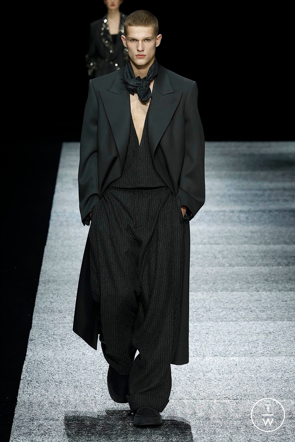 Fashion Week Milan Fall/Winter 2024 look 84 from the Emporio Armani collection 男装