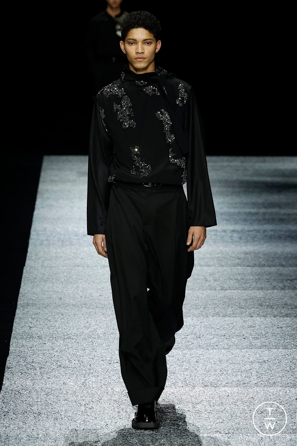 Fashion Week Milan Fall/Winter 2024 look 104 from the Emporio Armani collection 男装