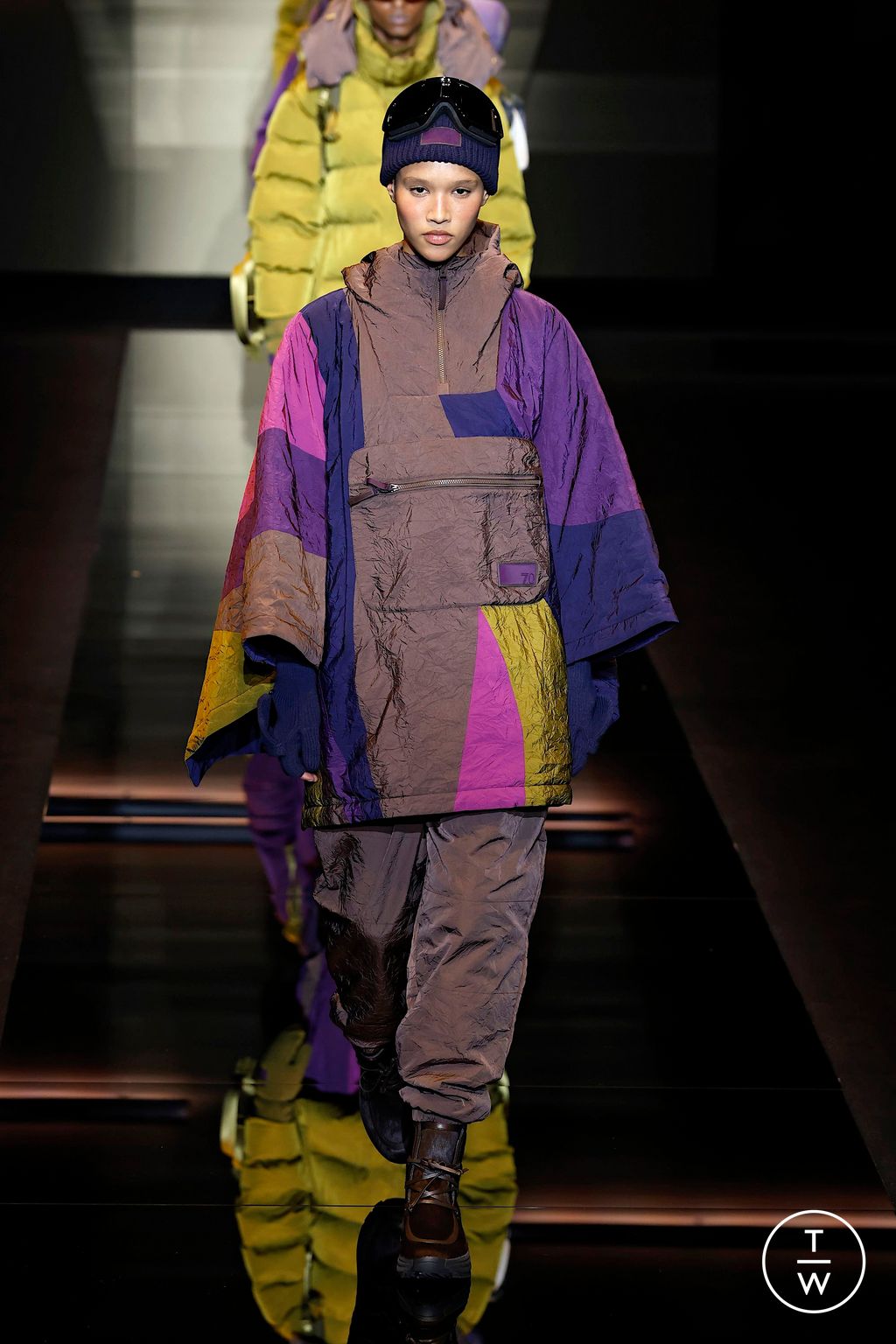 Fashion Week Milan Fall/Winter 2025 look 2 from the Emporio Armani collection menswear