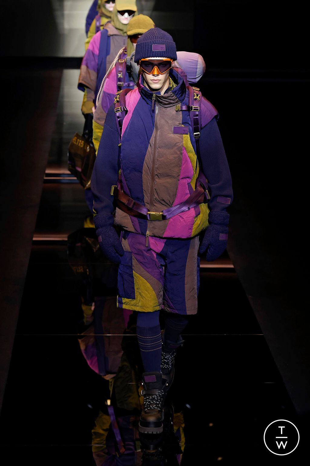 Fashion Week Milan Fall/Winter 2025 look 9 from the Emporio Armani collection menswear